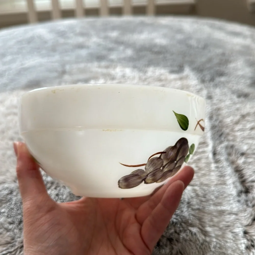 VTG Anchor Hocking Fire King Gay Fad Fruit Pattern Hand Painted White Milk Glass